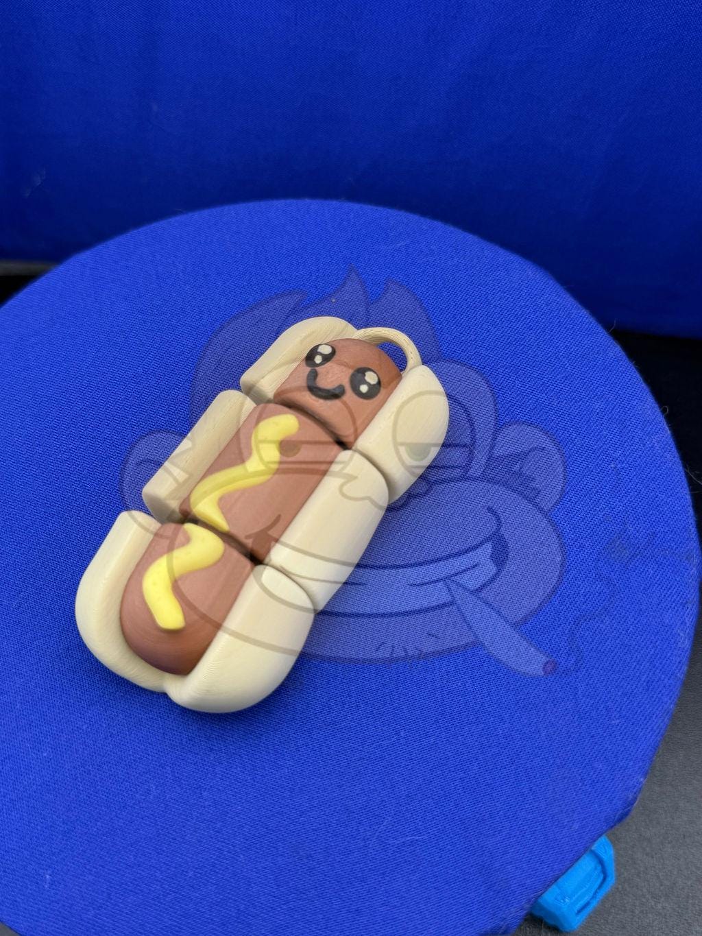 Hot Dog Flexi with Mustard - Ant Design
