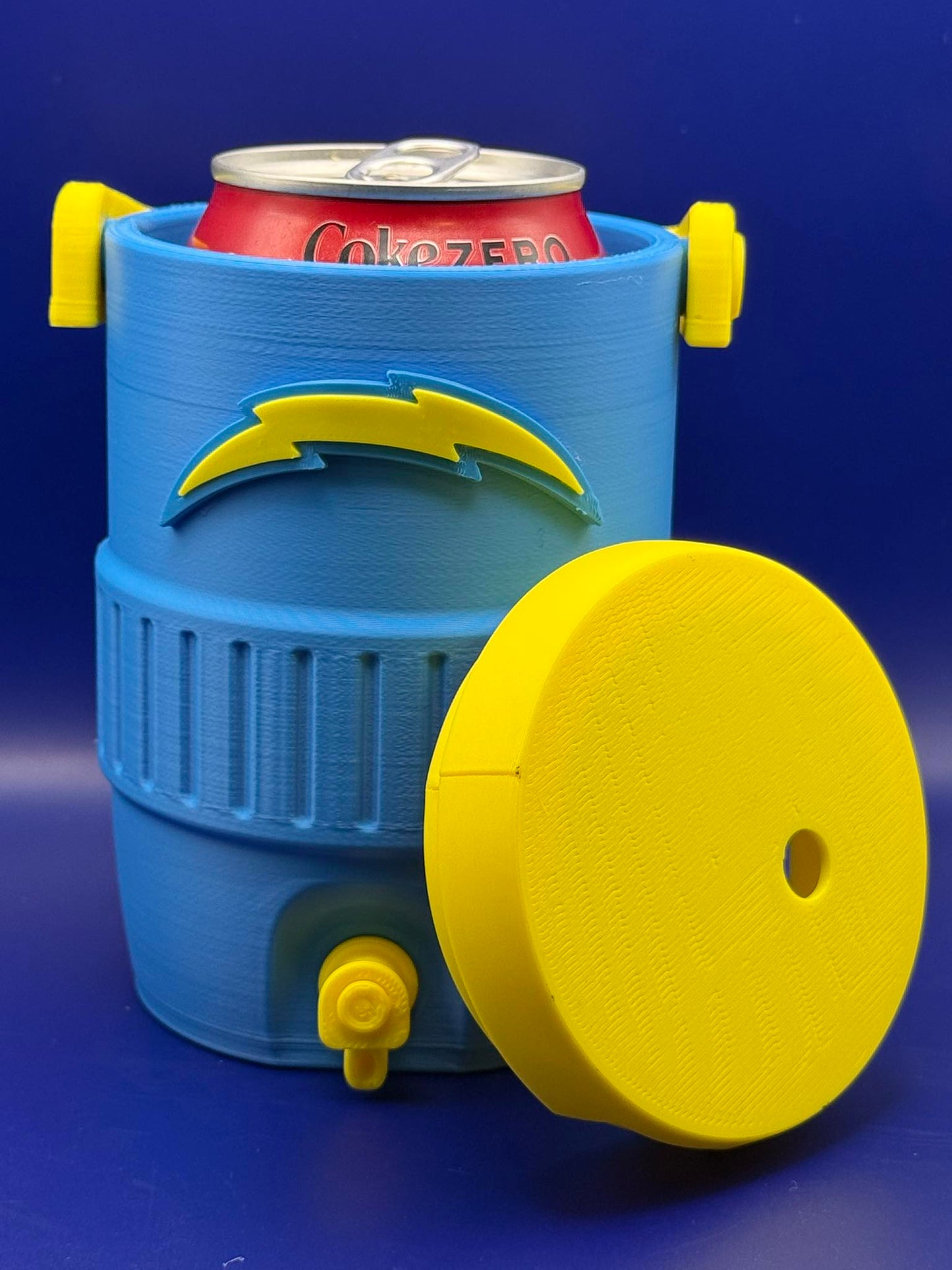 Chargers mini cooler can holder
