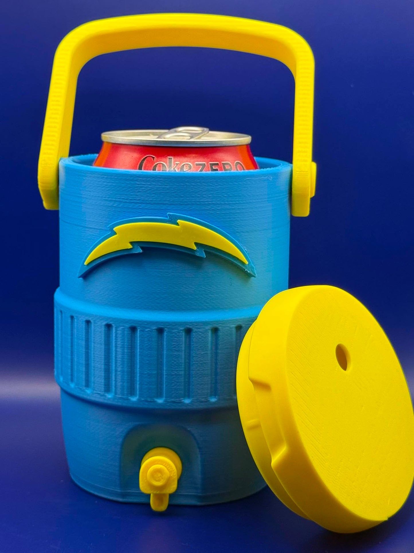 Chargers mini cooler can holder